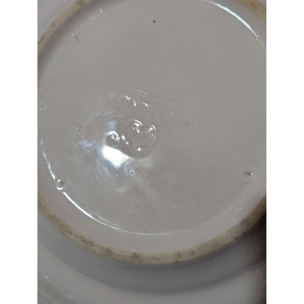 Pfaltzgraaff Gazebo White Stoneware Bread and Butter Plates Set of 4 Scalloped